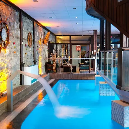 Hotel Otantik &