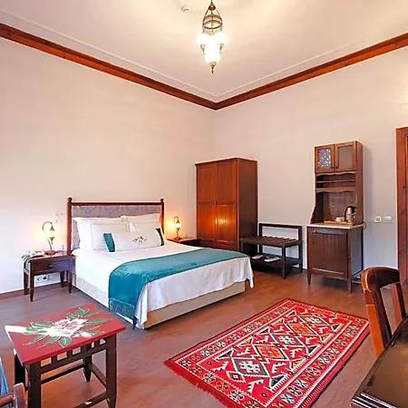 Hotel Otantik &