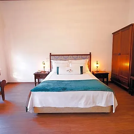 Hotel Otantik &